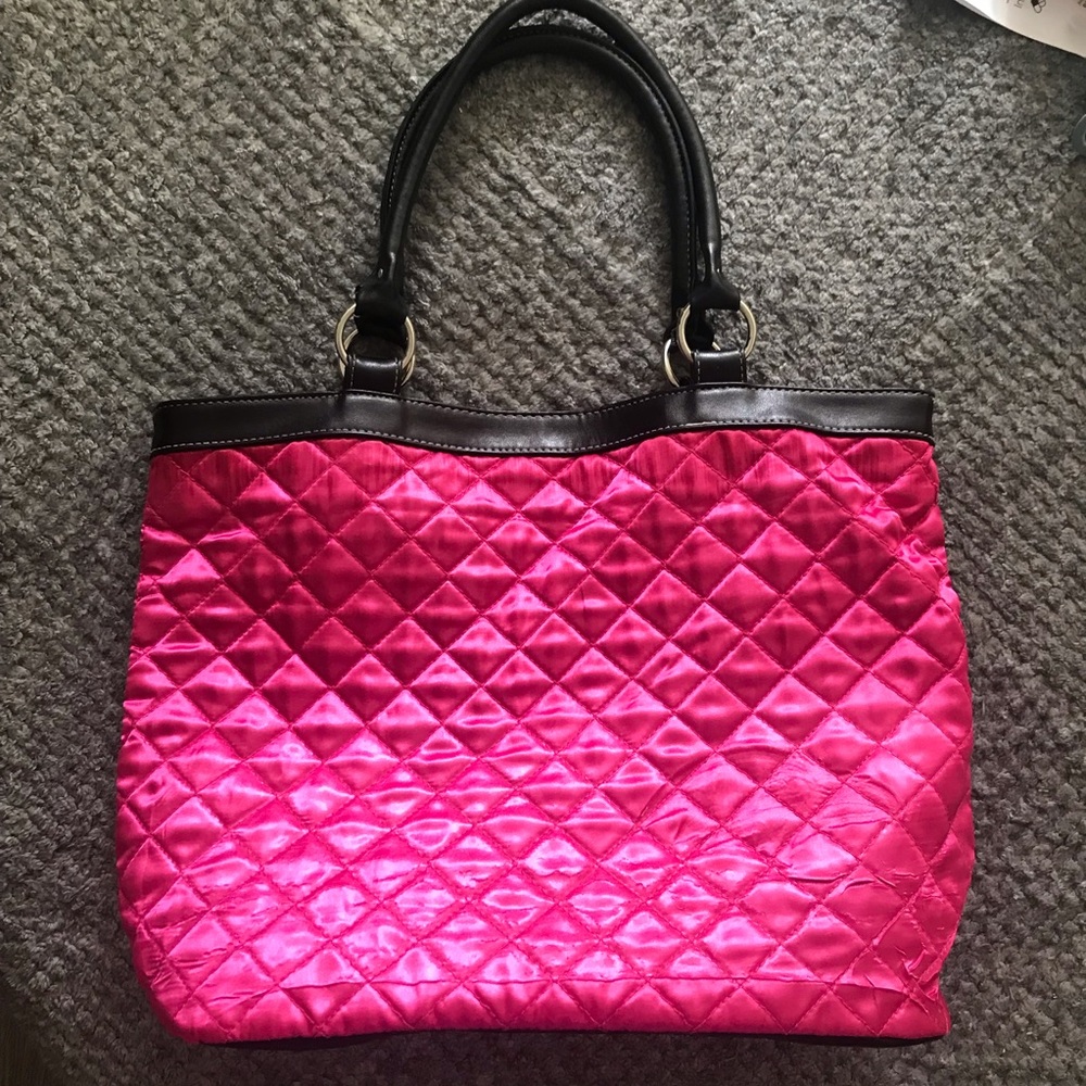 🟪Woman’s Hot Pink Quilted Tote Bag